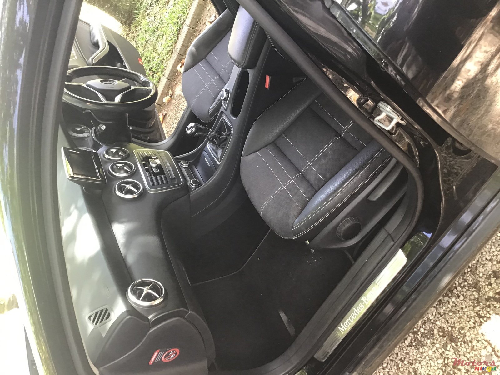 2014' Mercedes-Benz A 200 photo #7