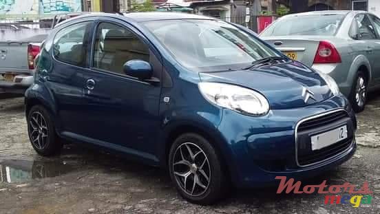 2012' Citroen C1 photo #2