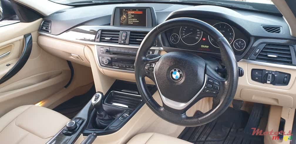 2015' BMW 320 Manual photo #6