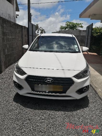 2019' Hyundai Accent photo #2