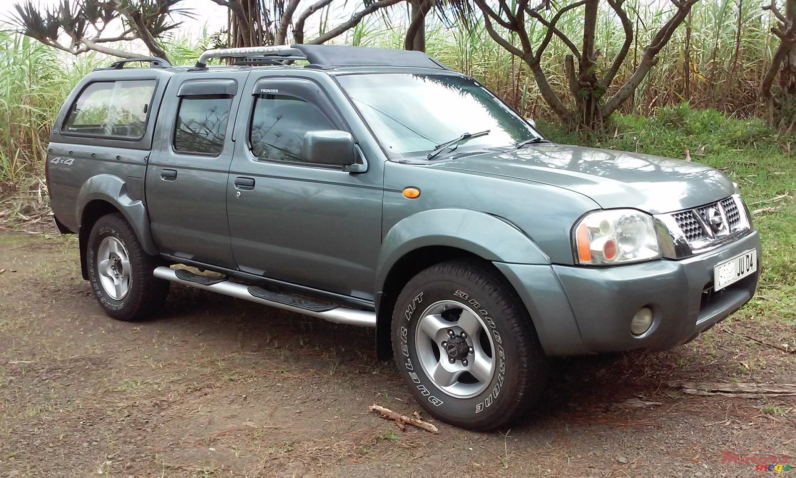 2004' Nissan HARDBODY 4*4 3.0 TURBO photo #1