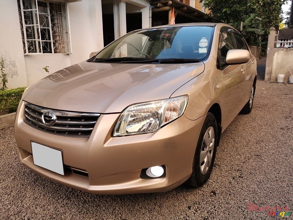 2009' Toyota Axio photo #4