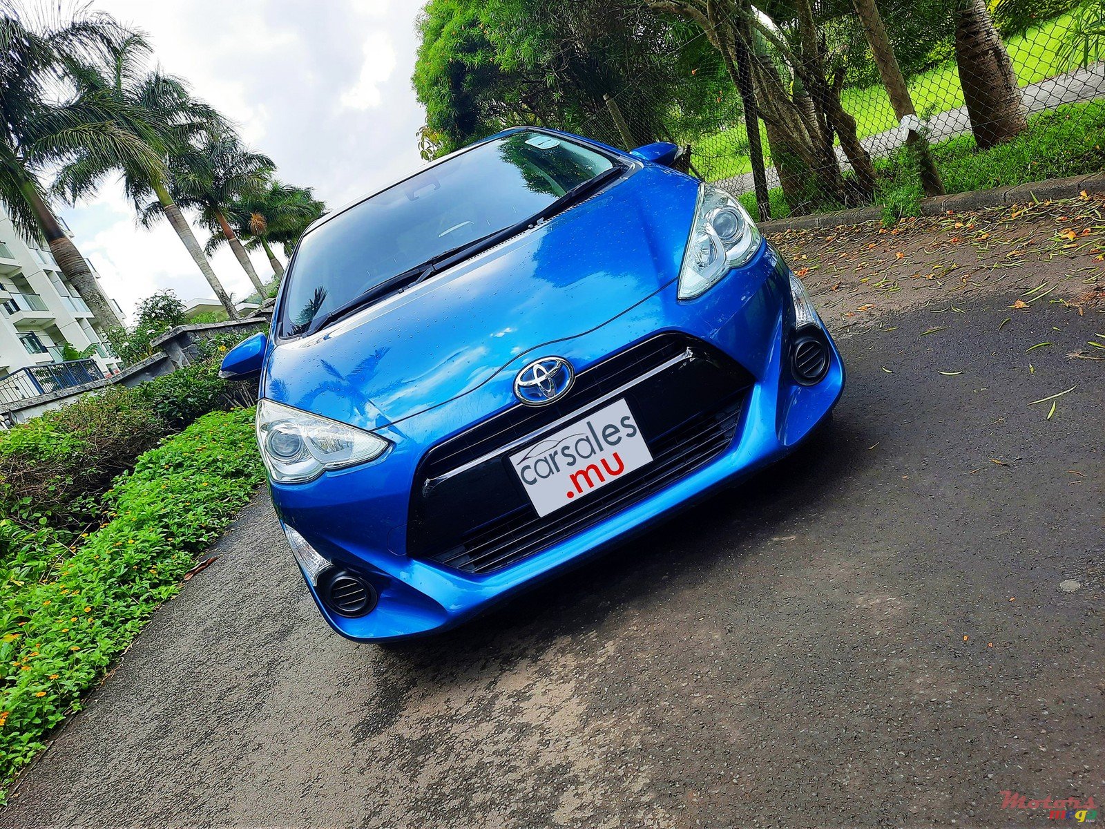 2016' Toyota Aqua 1.5 Hatchback photo #1