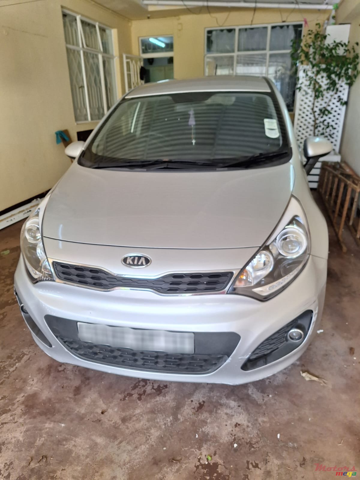 2012' Kia Rio photo #1