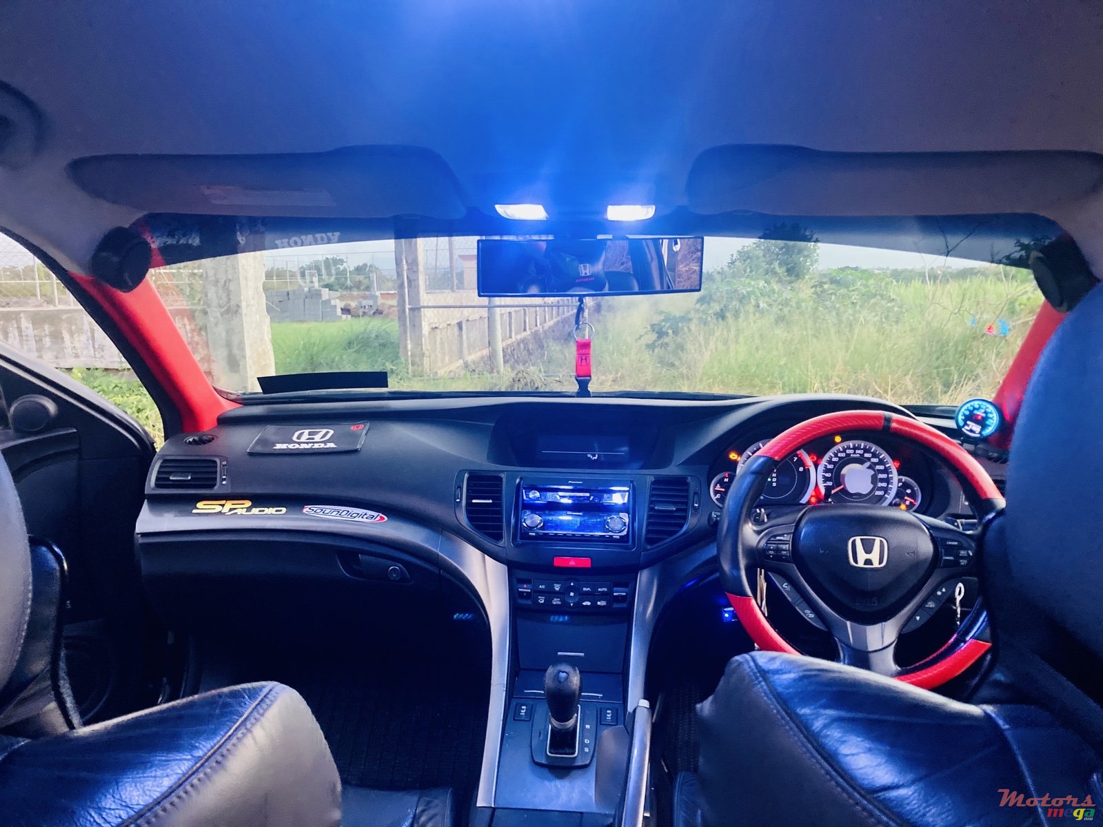 2012' Honda Accord photo #5