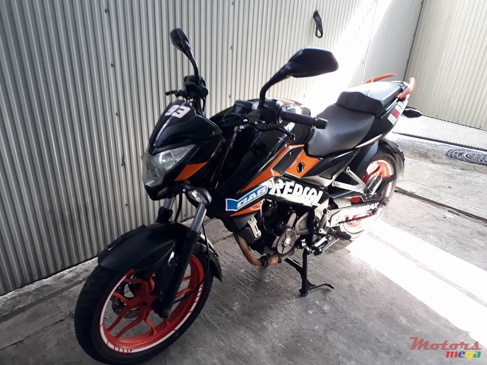 2016' Bajaj Pulsar photo #2