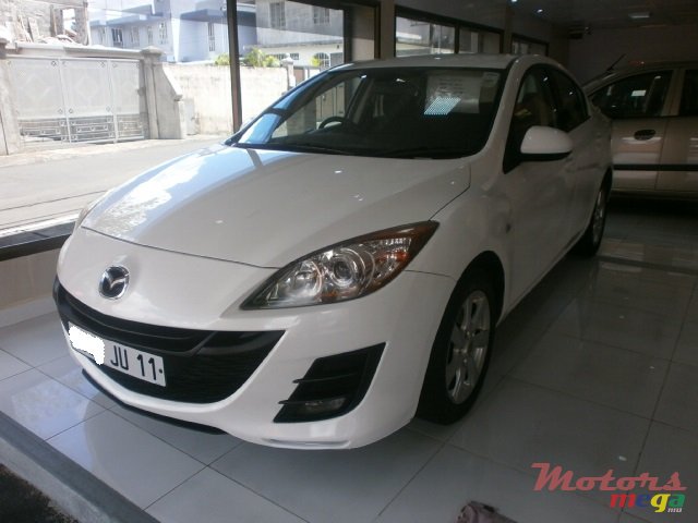 2011' Mazda 3 photo #2