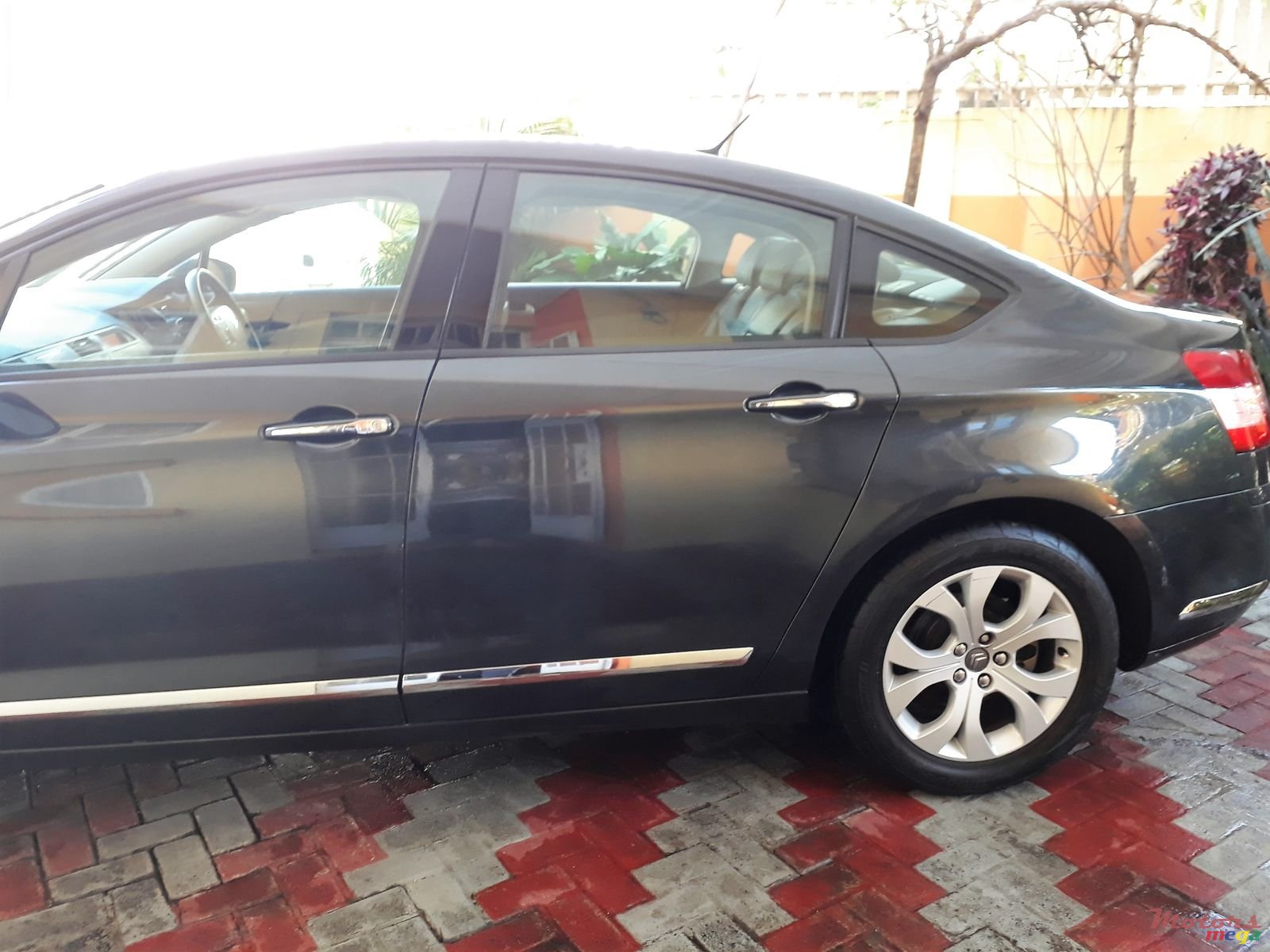 2009' Citroen C5 photo #6