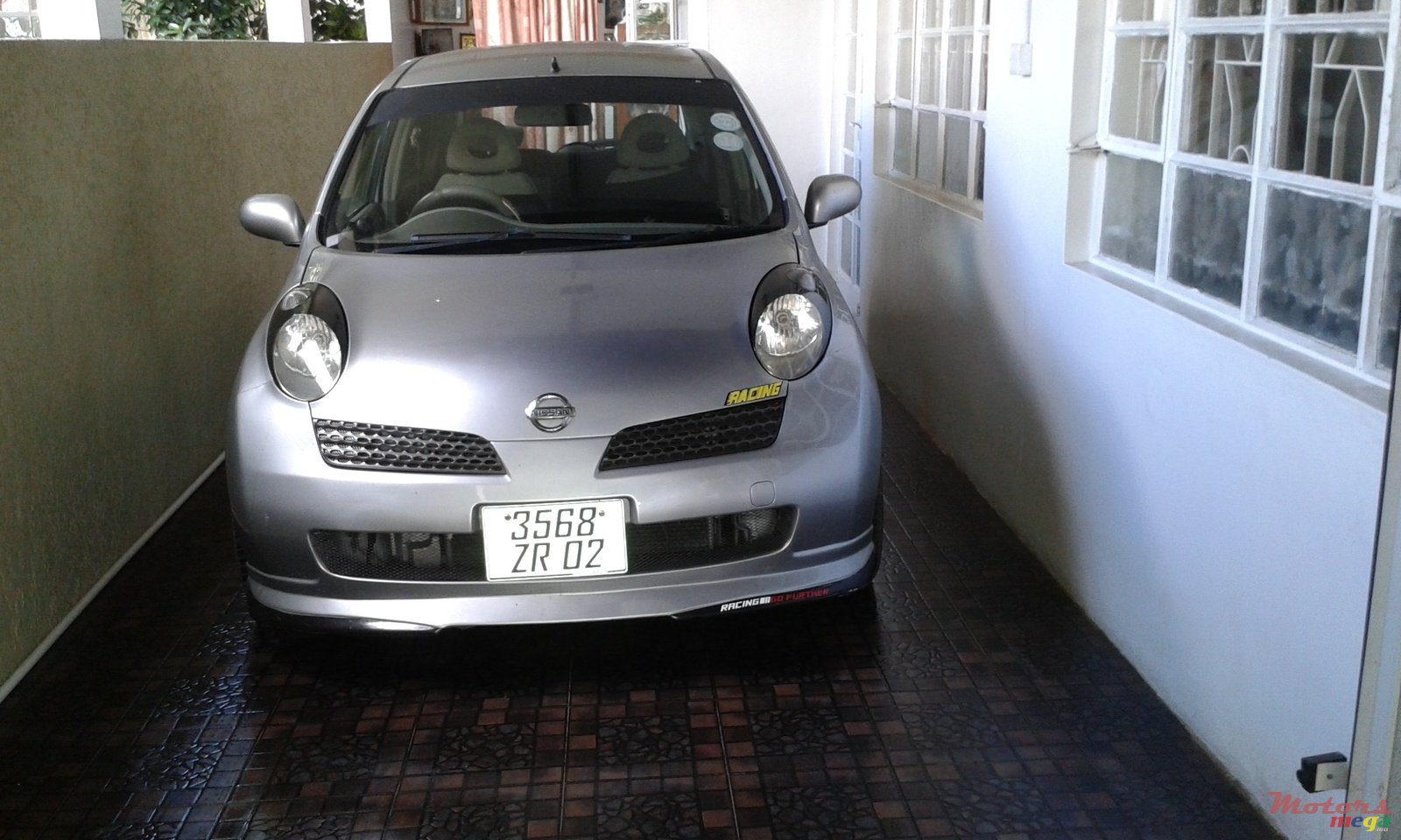 2002' Nissan photo #2