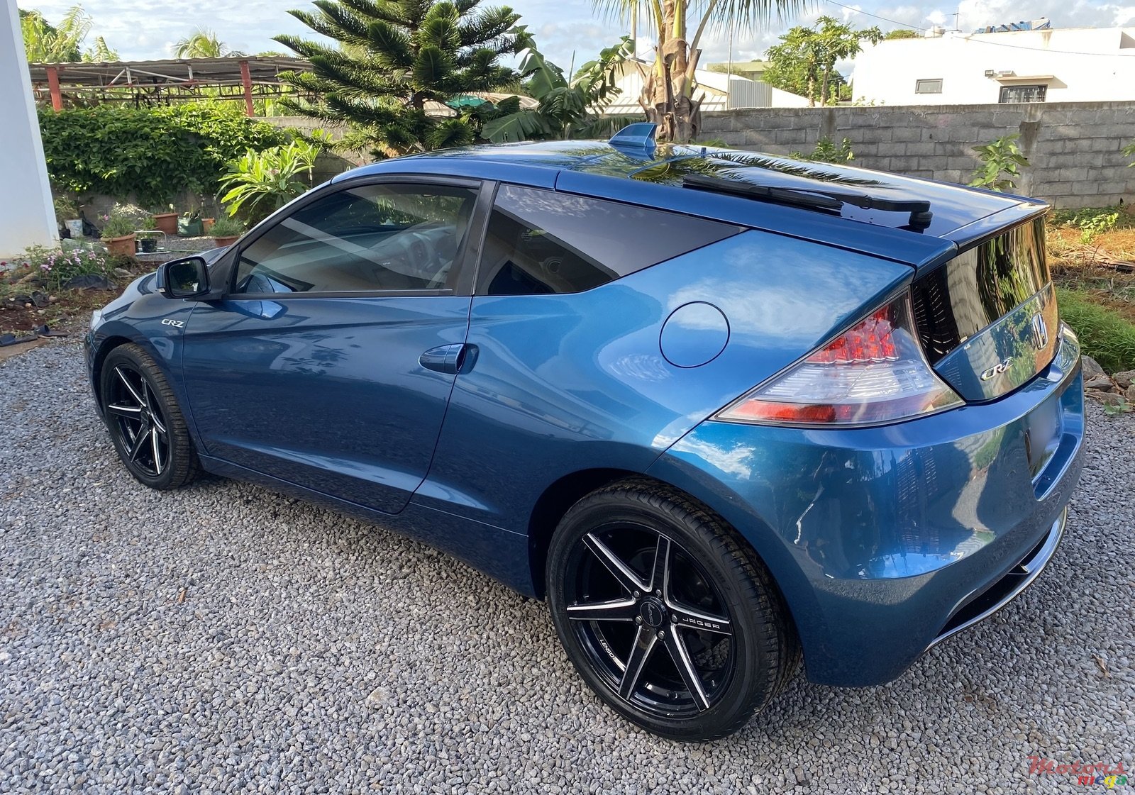 2010' Honda CR-Z photo #3