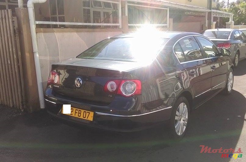 2007' Volkswagen Passat Fsi photo #2