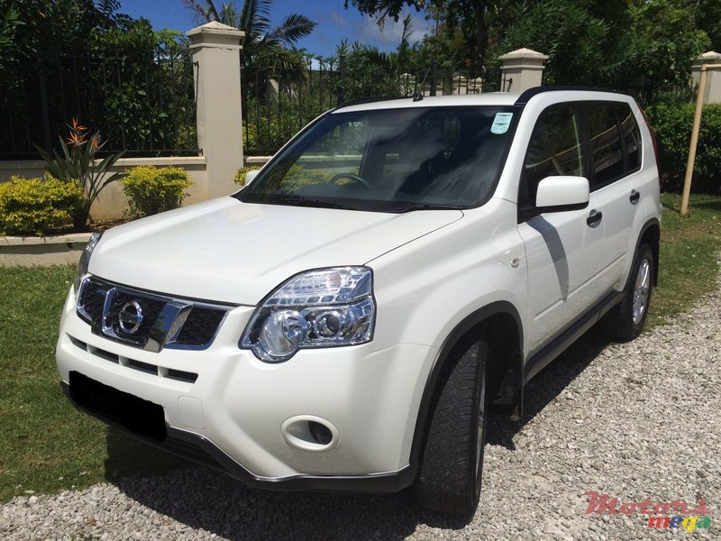 2014' Nissan X-Trail photo #1