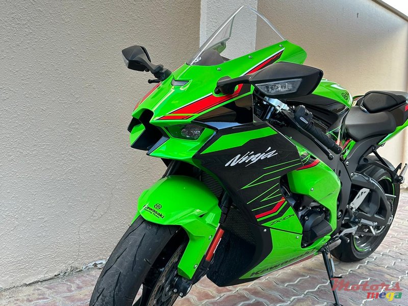 2023' Kawasaki ZX10R photo #1