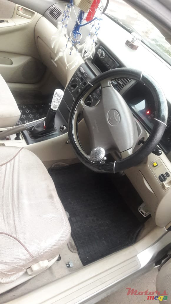 2001' Toyota Corolla photo #2