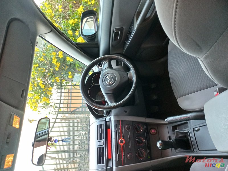 2009' Mazda 3 photo #5