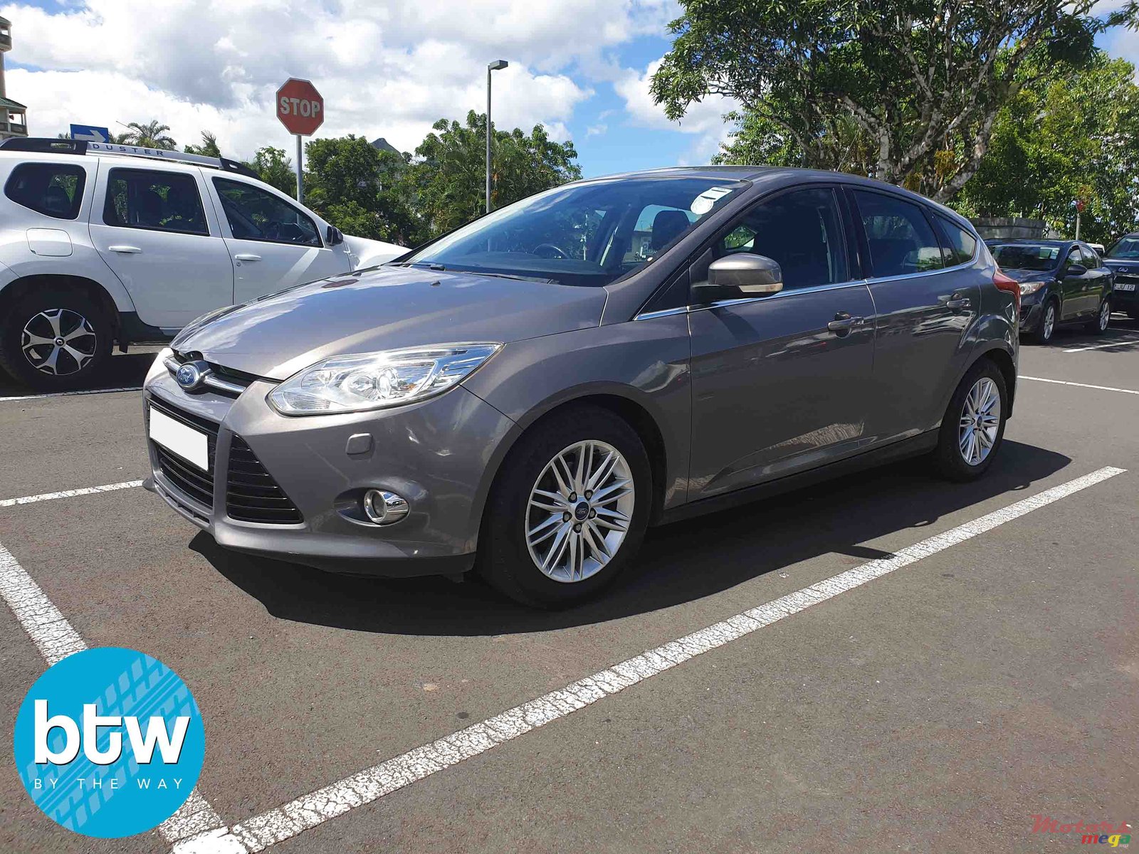 2012' Ford Focus photo #2