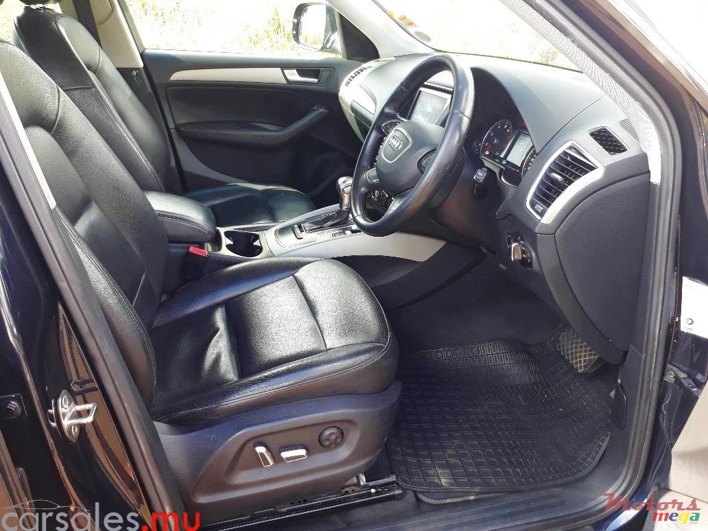 2013' Audi Q5 2.0T Quattro photo #5