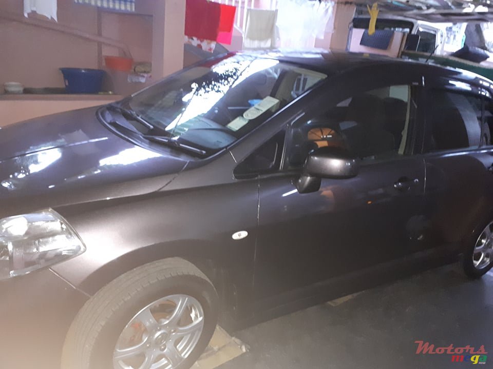 2008' Nissan Tiida photo #5