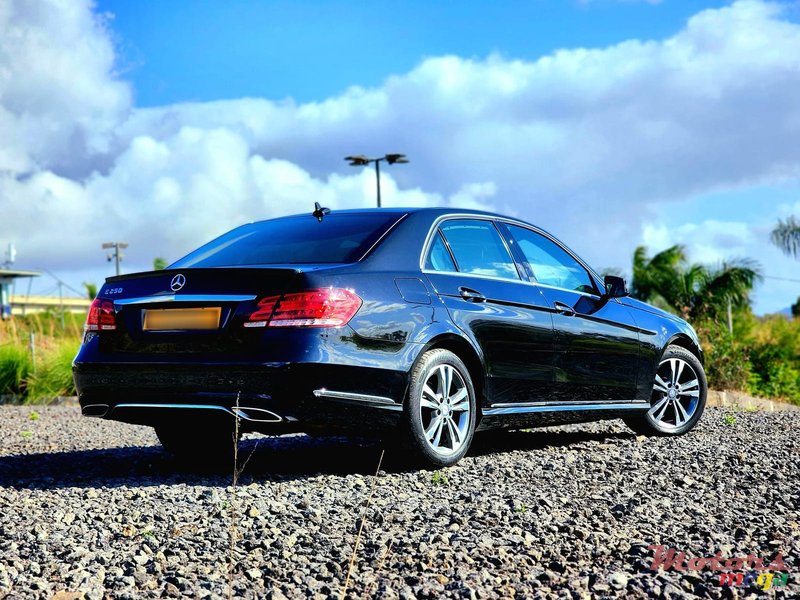 2014' Mercedes-Benz E 250 photo #4