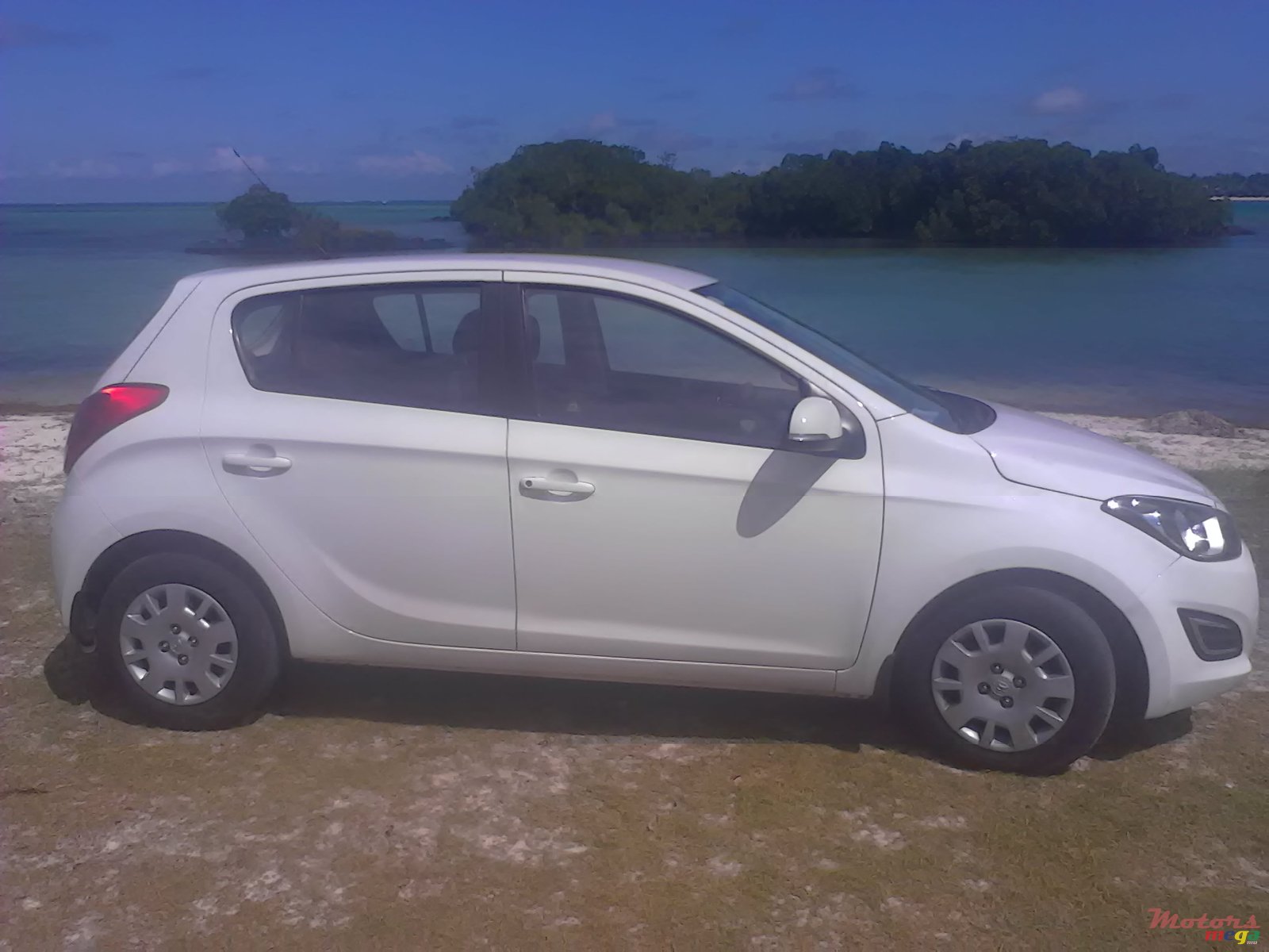 2014' Hyundai i20 photo #5