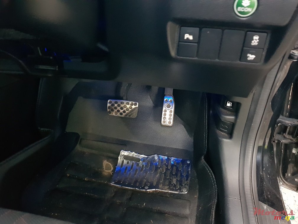 2014' Honda Fit S-Package Black Edition photo #7