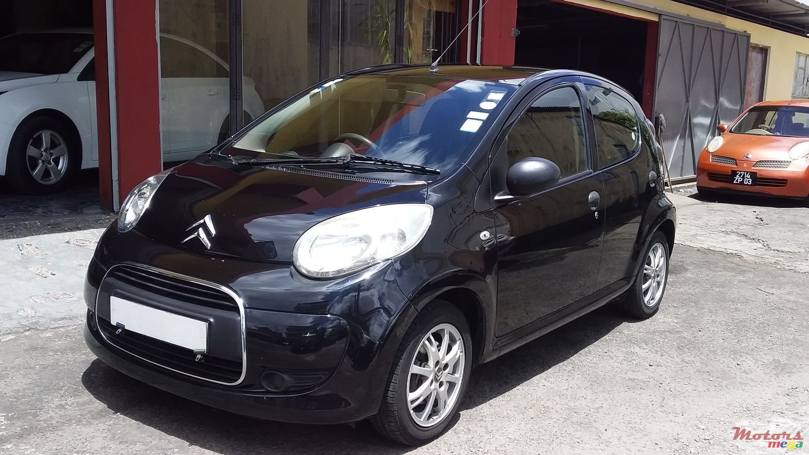 2012' Citroen C1 photo #2