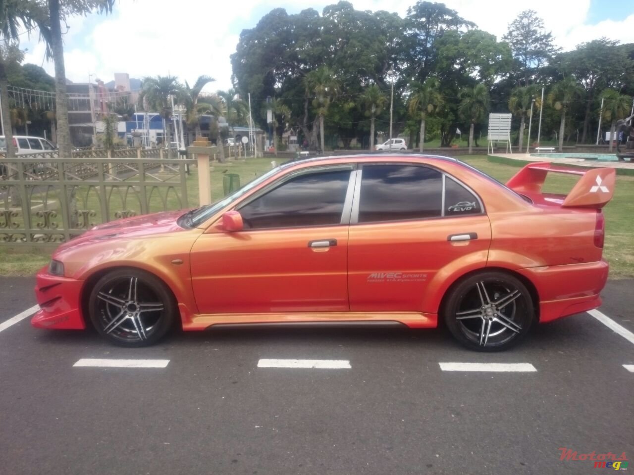 2000' Mitsubishi Lancer photo #4