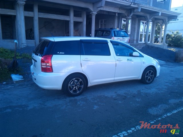 2010' Toyota photo #1