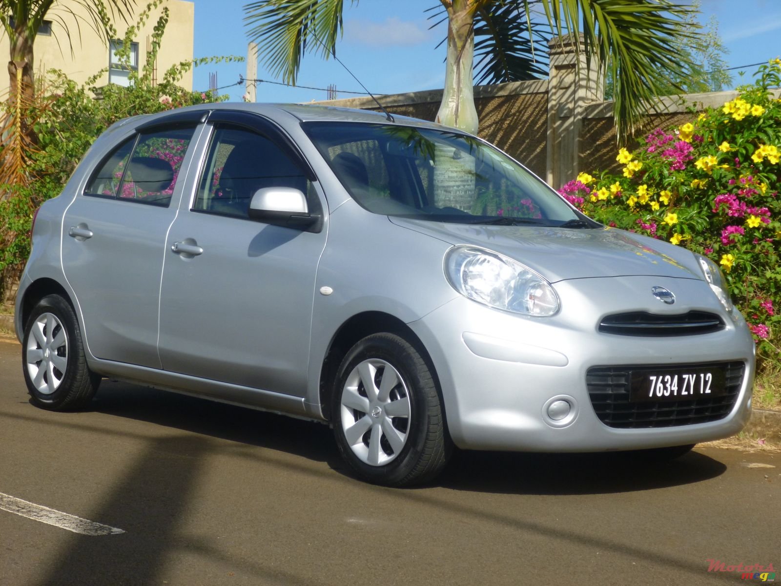 2012' Nissan March photo #2