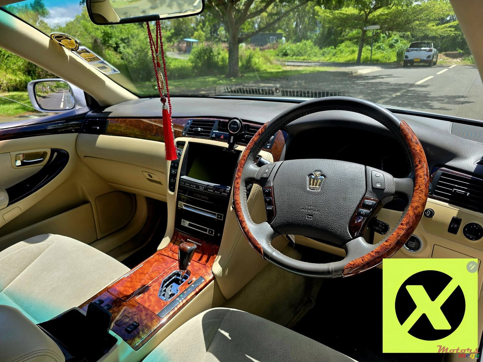 2008' Toyota Crown photo #7