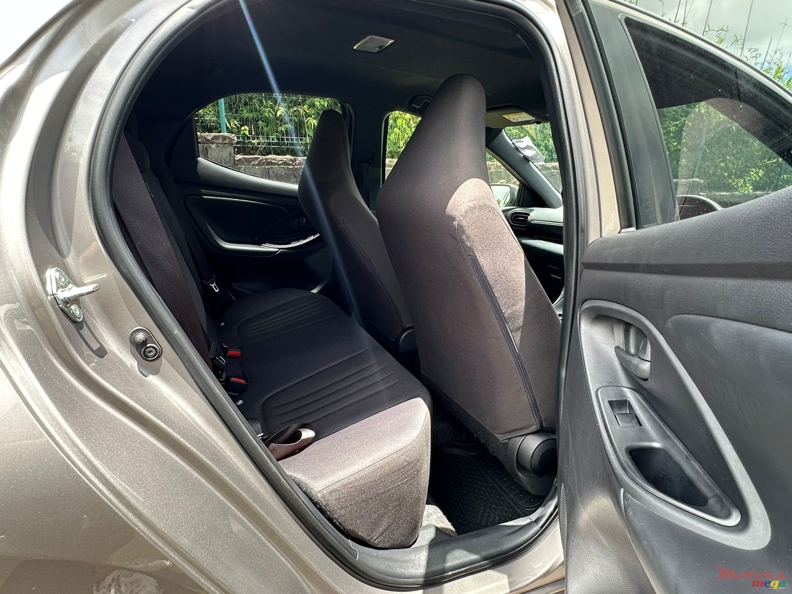 2022' Toyota Yaris 1.0 photo #6