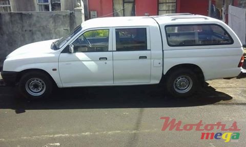 1999' Mitsubishi L 200 photo #2