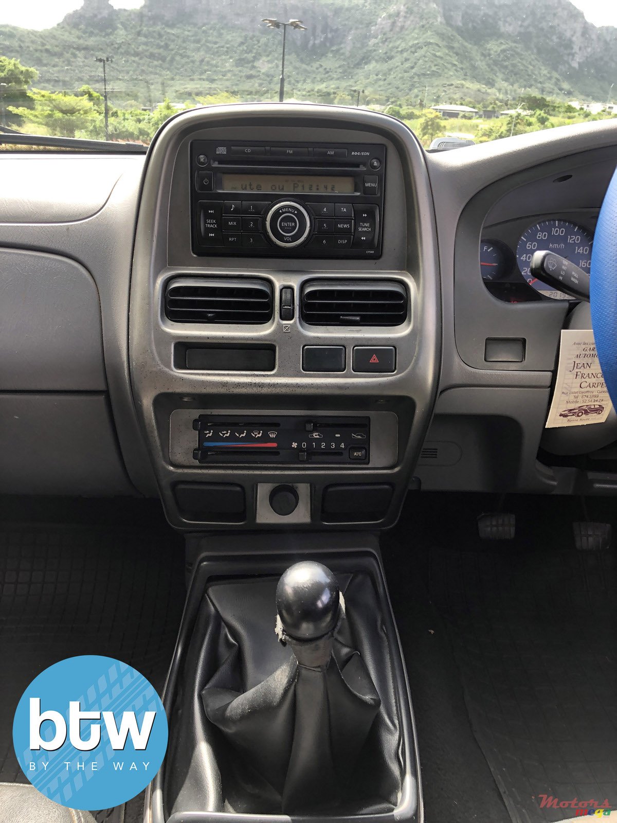 2014' Nissan NP300 photo #5