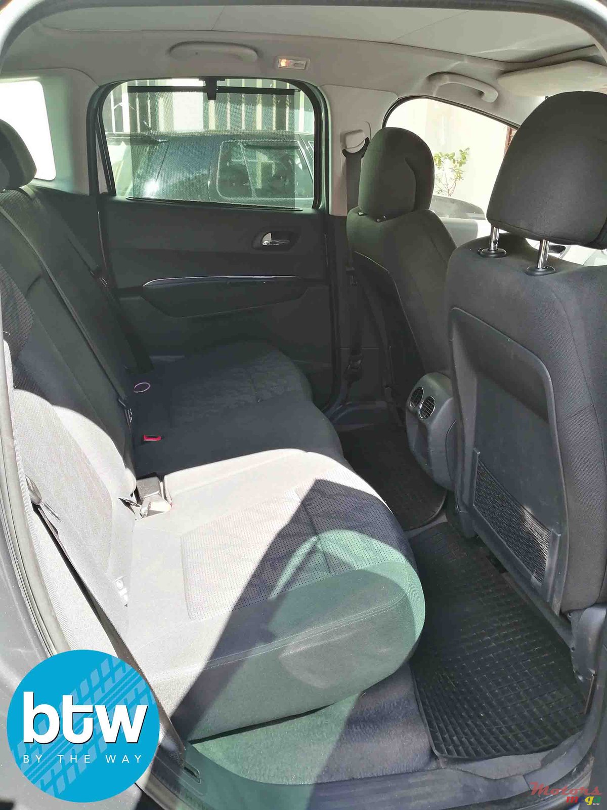 2013' Peugeot 3008 photo #4