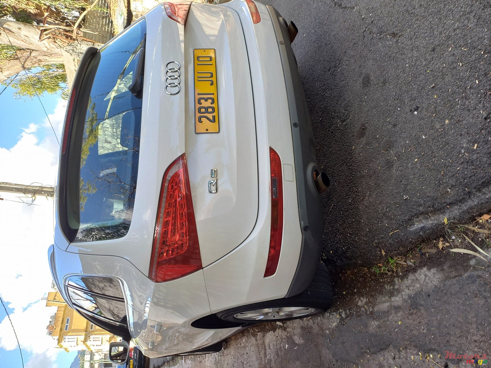 2010' Audi Q5 photo #7