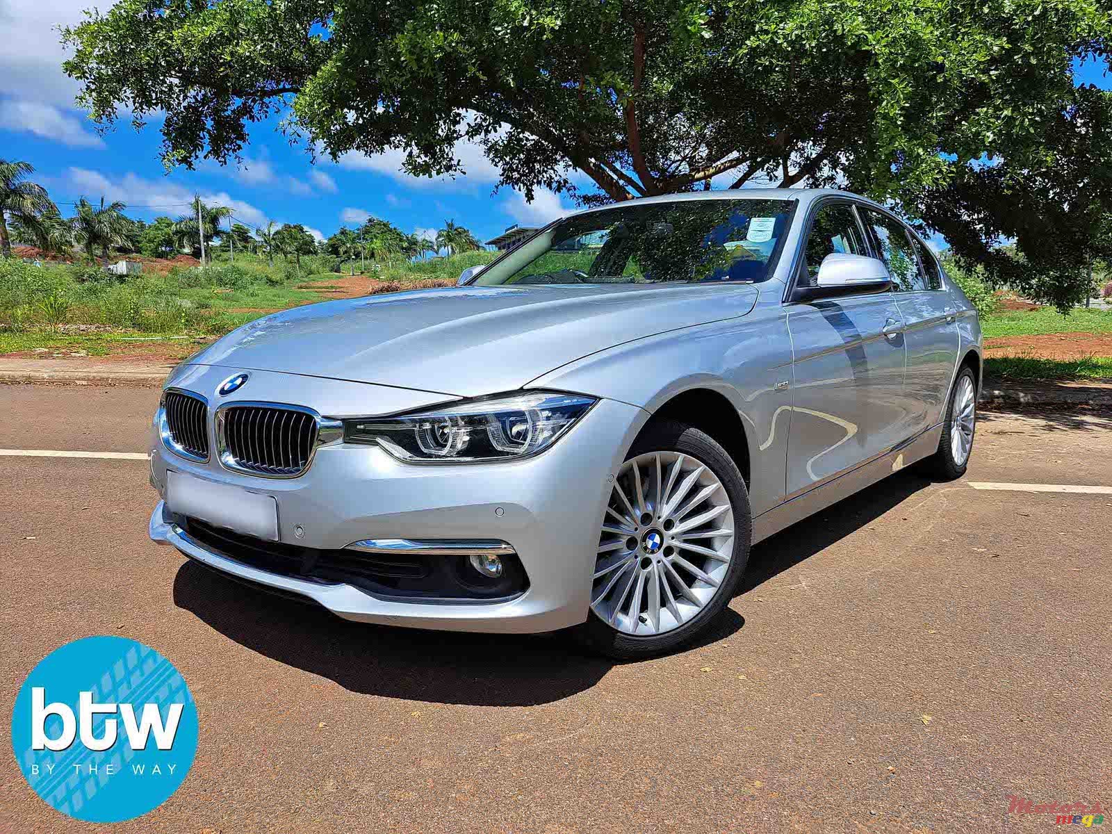 2017' BMW 318 Luxury photo #2