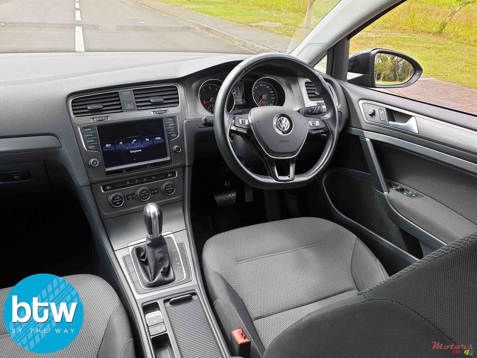 2014' Volkswagen Golf 7 Tsi Bluemotion photo #4