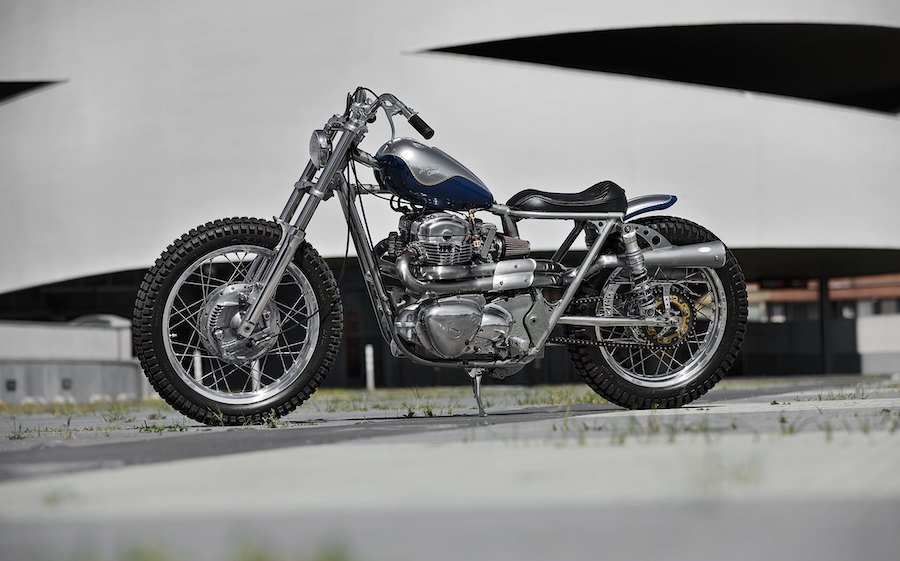 One-Off Kawasaki W650 Bobber Is Dripping With Vintage Charm and Graceful Touches