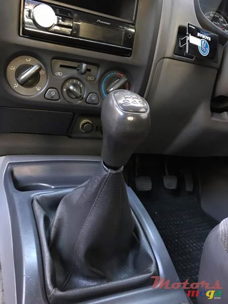 2005' Isuzu D-Max LS 2.5 Turbo photo #4