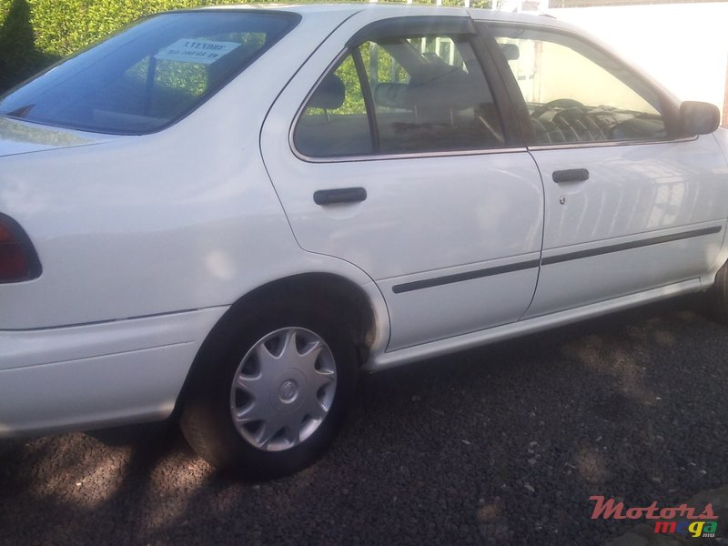 1997' Nissan Sunny photo #2