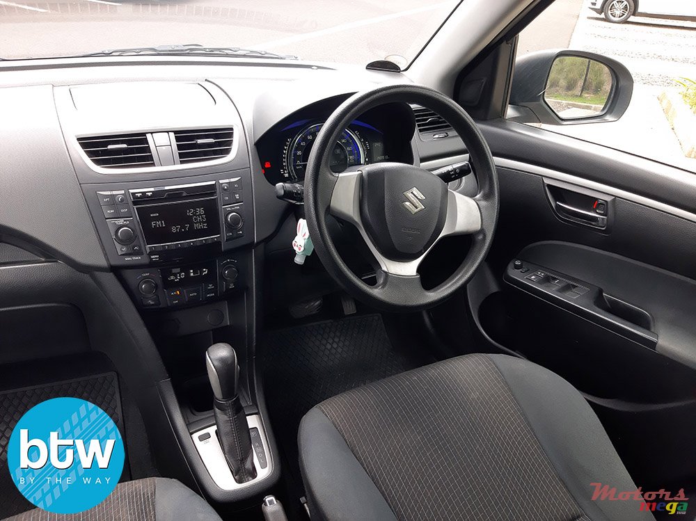 2014' Suzuki Swift photo #7