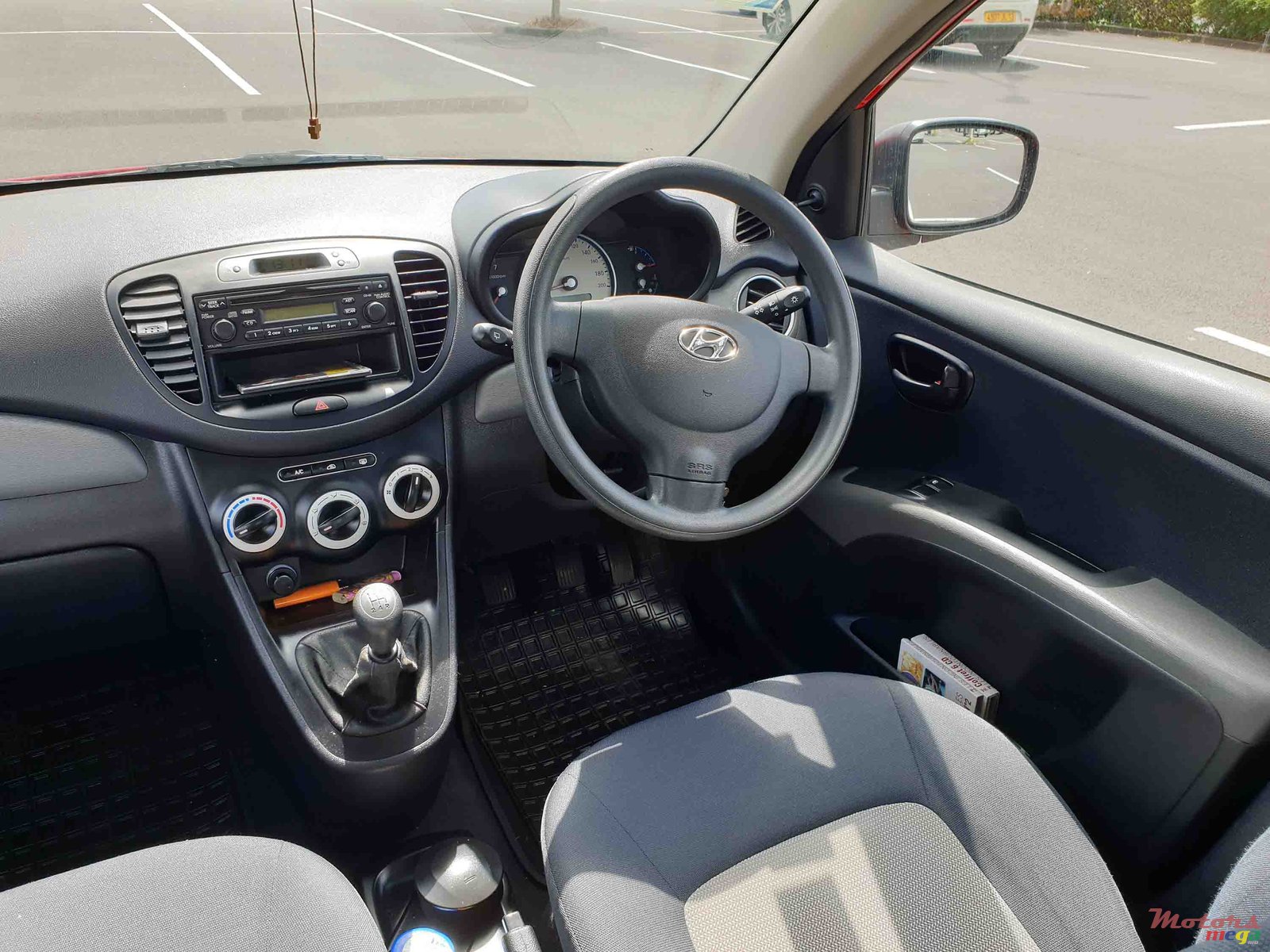 2010' Hyundai i10 photo #5