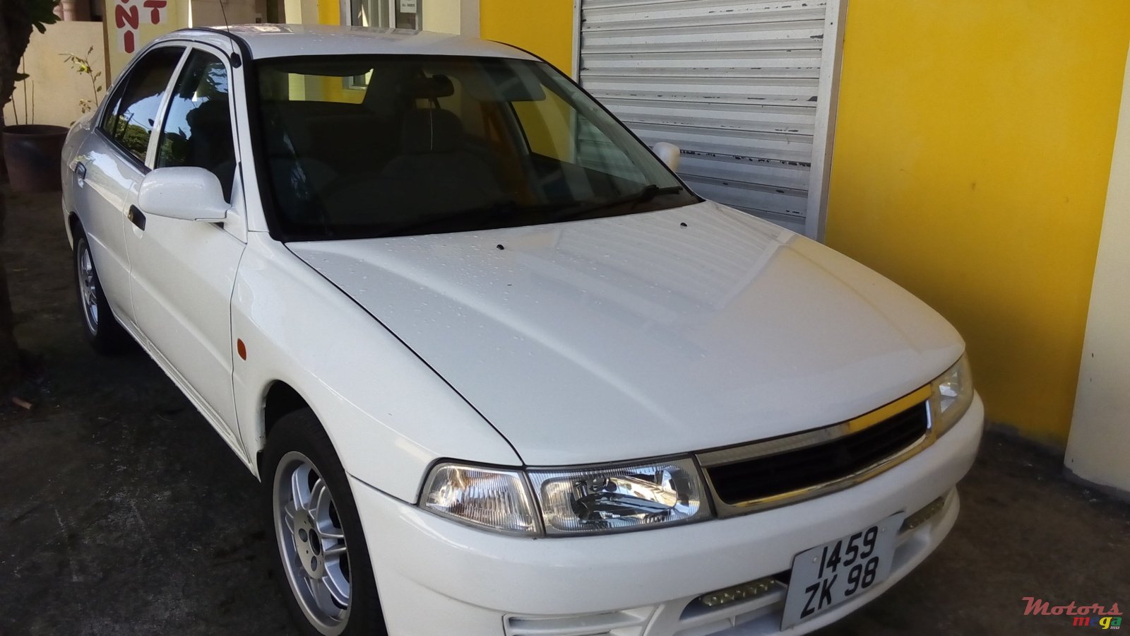 1998' Mitsubishi Mirage Lancer photo #1