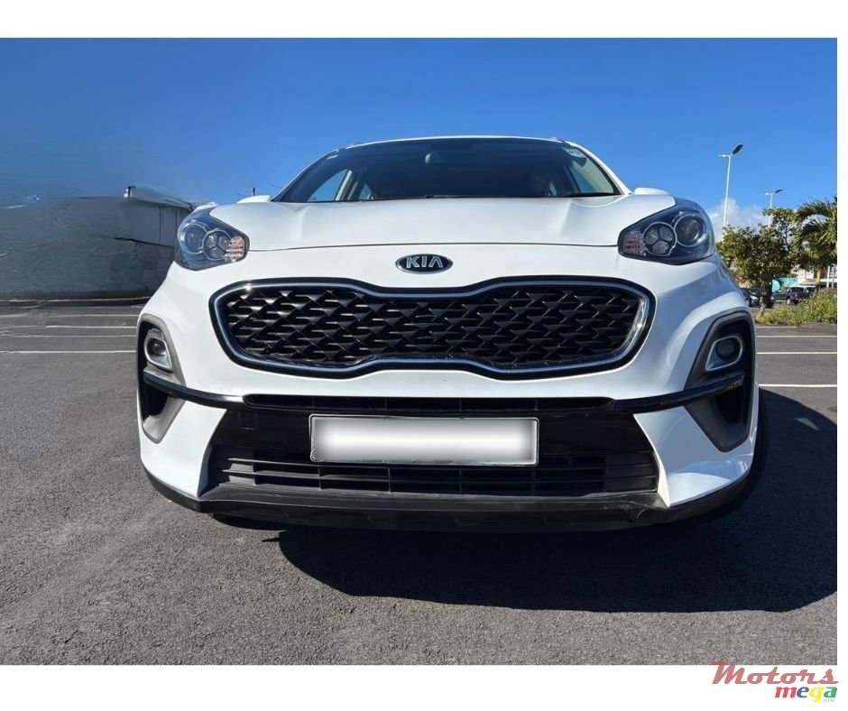 2021' Kia Sportage photo #2