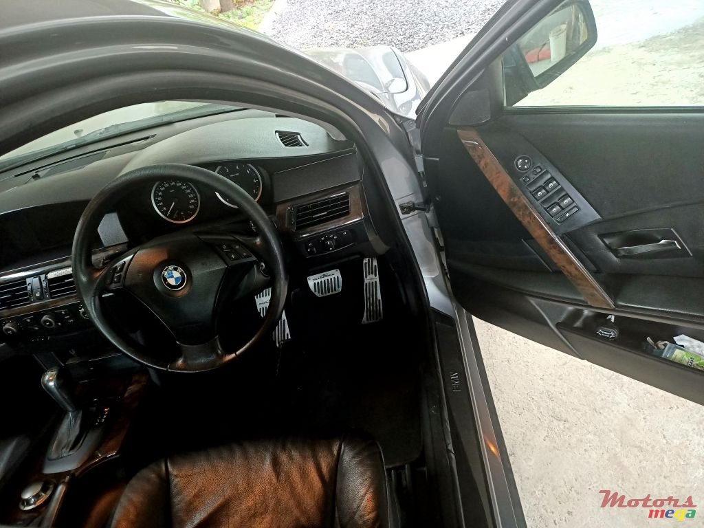 2005' BMW 5 Series photo #3