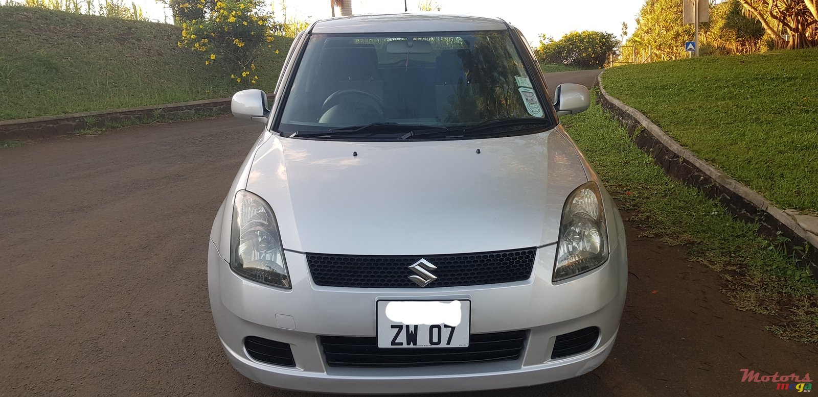 2007' Suzuki Swift photo #1