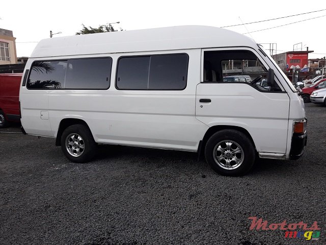 2001' Nissan Urvan Hiroof photo #4