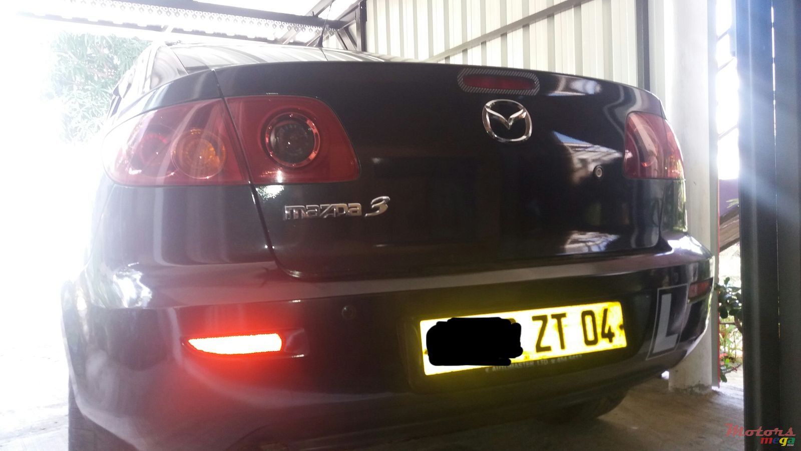 2004' Mazda 3 photo #3