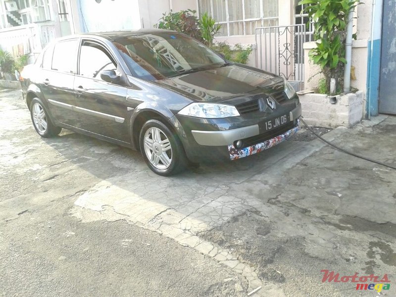 2006' Renault Megane dorigine photo #1