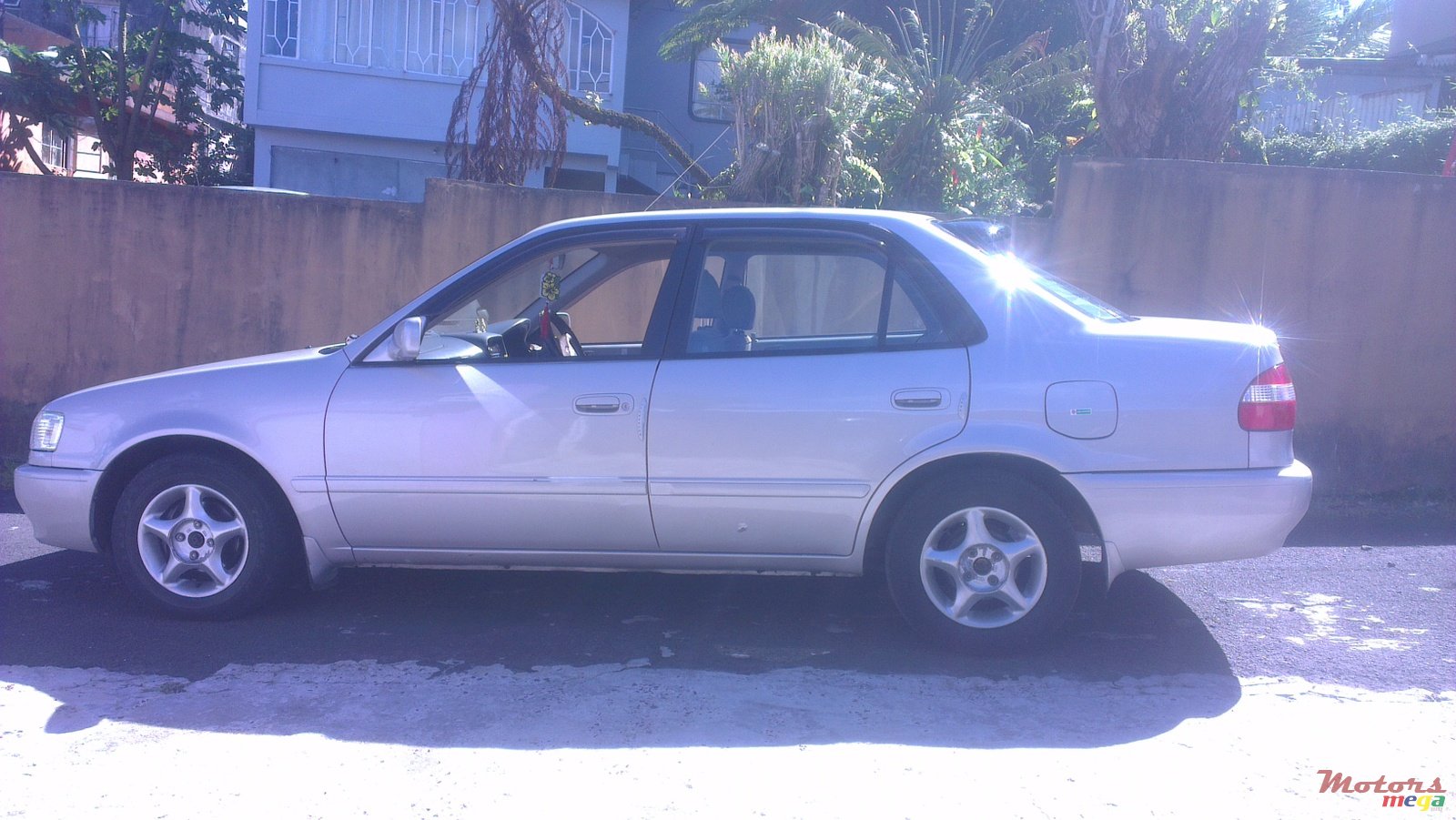 2000' Toyota EE 111 photo #1